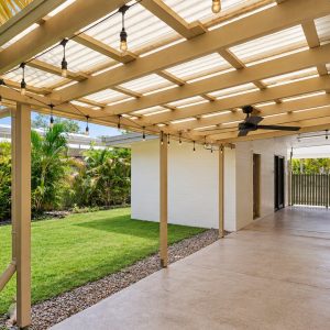 22 Baronia Crescent, Holloways Beach, QLD 4878 AUS
