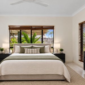 31 Elphinstone Street, Kanimbla, QLD 4870 AUS