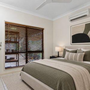 31 Elphinstone Street, Kanimbla, QLD 4870 AUS
