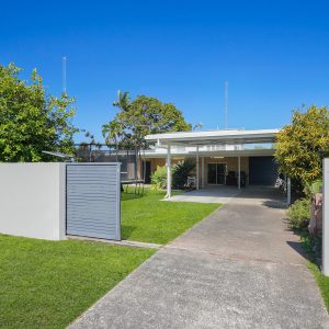 3 Ash Street, Holloways Beach, QLD 4878 AUS