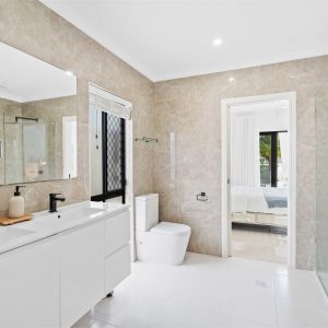 3 Lagoon Drive, Trinity Beach, QLD 4879 AUS