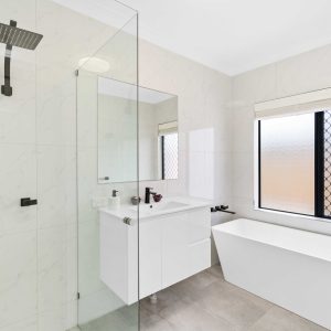 3 Lagoon Drive, Trinity Beach, QLD 4879 AUS
