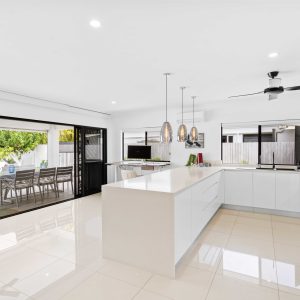 3 Lagoon Drive, Trinity Beach, QLD 4879 AUS