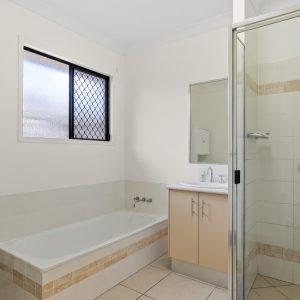 40 Timberlea Drive East, Bentley Park, QLD 4869 AUS
