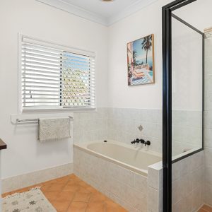 24 Mornington Street, Kewarra Beach, QLD 4879 AUS
