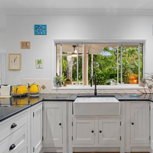 24 Mornington Street, Kewarra Beach, QLD 4879 AUS