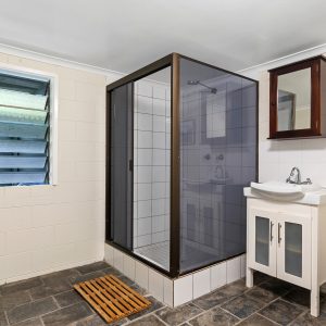 18 Bolton Street, Whitfield, QLD 4870 AUS