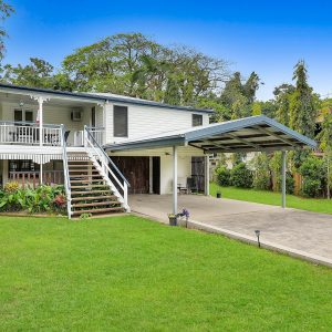 18 Bolton Street, Whitfield, QLD 4870 AUS