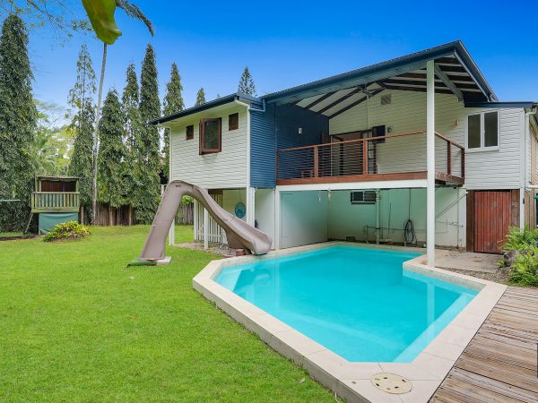 18 Bolton Street, Whitfield, QLD 4870