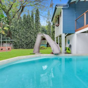18 Bolton Street, Whitfield, QLD 4870 AUS