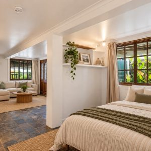 18 Bolton Street, Whitfield, QLD 4870 AUS