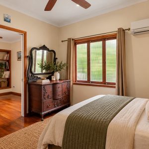 18 Bolton Street, Whitfield, QLD 4870 AUS