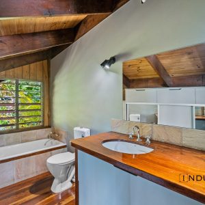8 Trinidad Close, Trinity Beach, QLD 4879 AUS