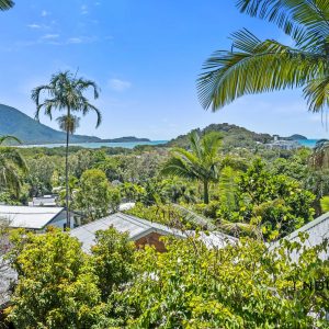 8 Trinidad Close, Trinity Beach, QLD 4879 AUS