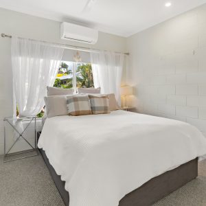 1/8 Short Street, Redlynch, QLD 4870 AUS