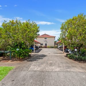 1/8 Short Street, Redlynch, QLD 4870