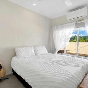 1/8 Short Street, Redlynch, QLD 4870