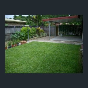 17 Long Street, Mooroobool, QLD 4870 AUS