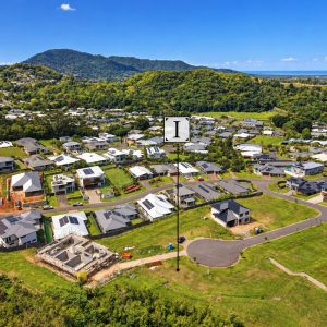 11 Turrum Close, Kanimbla, QLD 4870 AUS