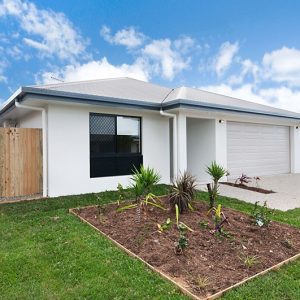 27 Disney Street, White Rock, QLD 4868 AUS