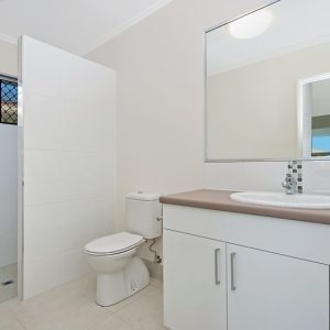 27 Disney Street, White Rock, QLD 4868 AUS