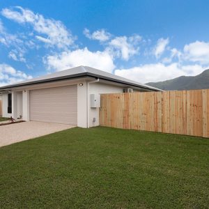 27 Disney Street, White Rock, QLD 4868 AUS