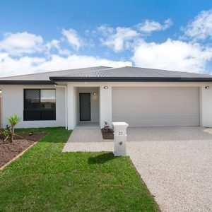 27 Disney Street, White Rock, QLD 4868 AUS