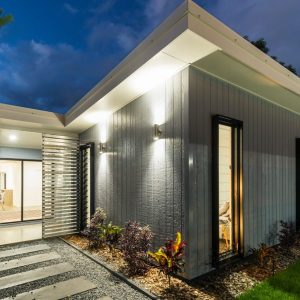 76A Cochrane Street, Mooroobool, QLD 4870 AUS